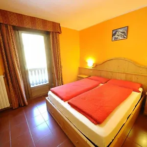 Appartamento Casa Florin App Giumel Con Vista Sulle Montagne E Sulle Piste Da Sci, Livigno
